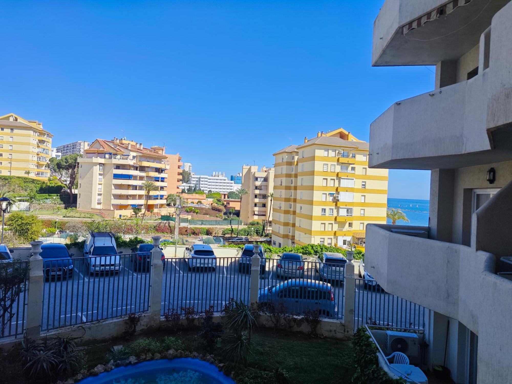 Apartment Benalbeach Casa Kito 1ª Linea De Playa *